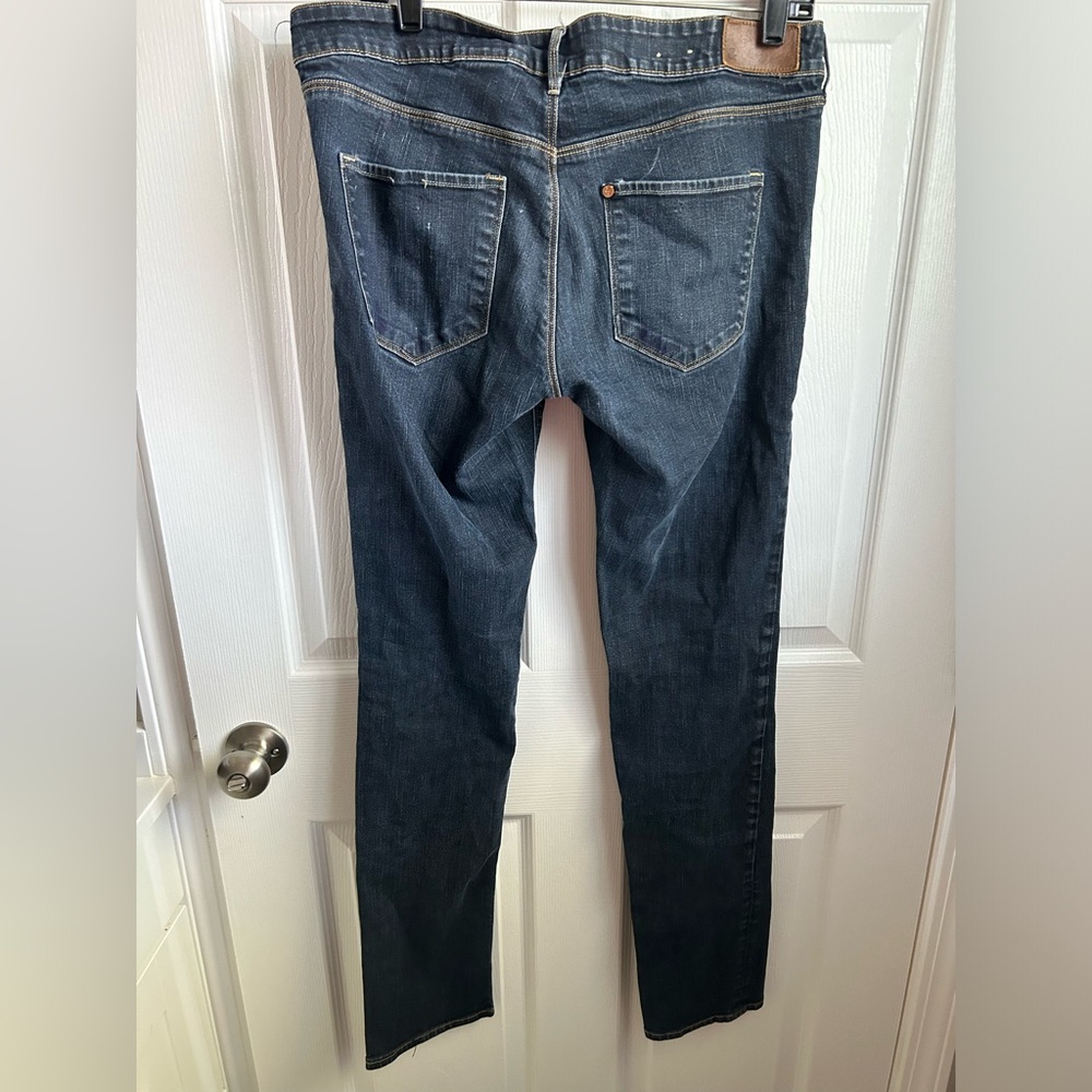 & jeans - Picture 2 of 8